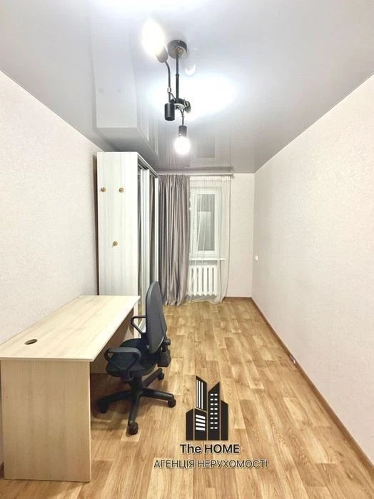 3-room apartment for sale, Vaclav Havel Street 75A