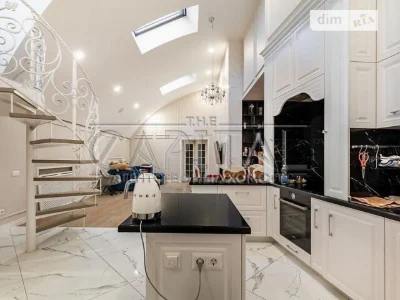 Продажа 5к квартиры 220 кв. м на наб. Днепровская 19 • ID 346