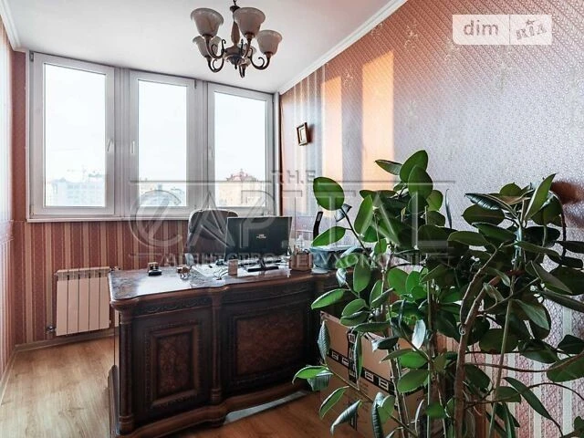 Продажа 5к квартиры 220 кв. м на наб. Днепровская 19 • ID 346