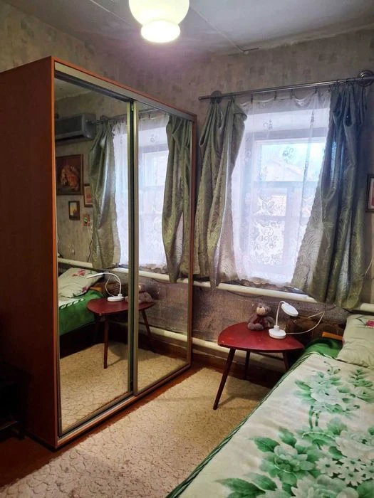 I will sell a house Zavodsky district, district of Ost. Football