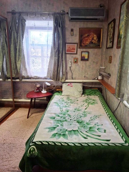 I will sell a house Zavodsky district, district of Ost. Football