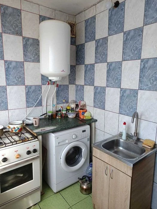 Selling a 3-room apartment for 25,000 rubles in the center of Bavaria (405122)