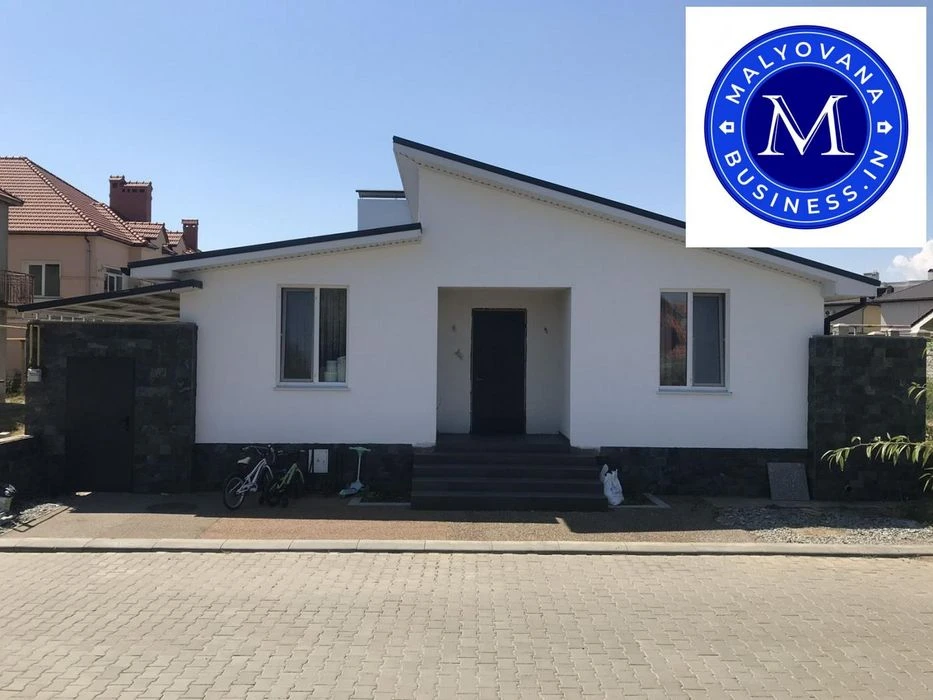Одноэтажный дом с бассейном в Совиньоне Марин Вилас