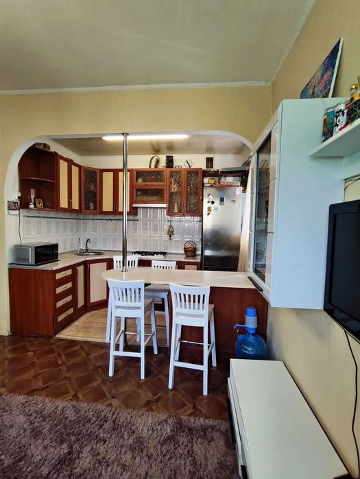 Продажа. 3 ком.квартира с ремонтом, мебелью, техникой. Левый