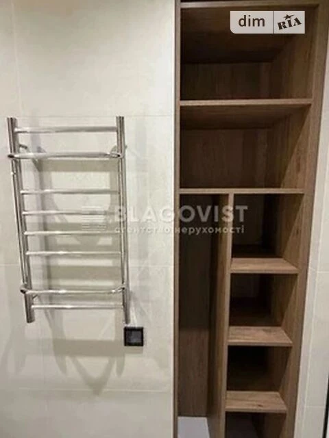 Продаж 3к квартири 77 кв. м на вул. Олександра Олеся 17А • I