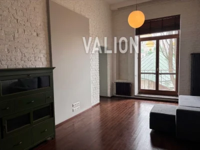 I will sell a 1-room apartment in the historical center of Kyiv. Stril
