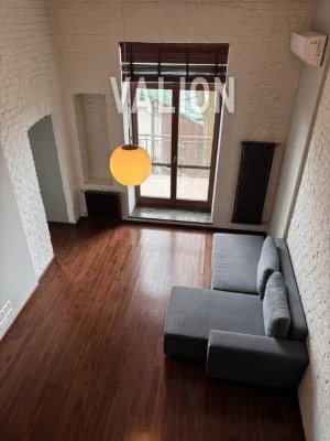 I will sell a 1-room apartment in the historical center of Kyiv. Stril