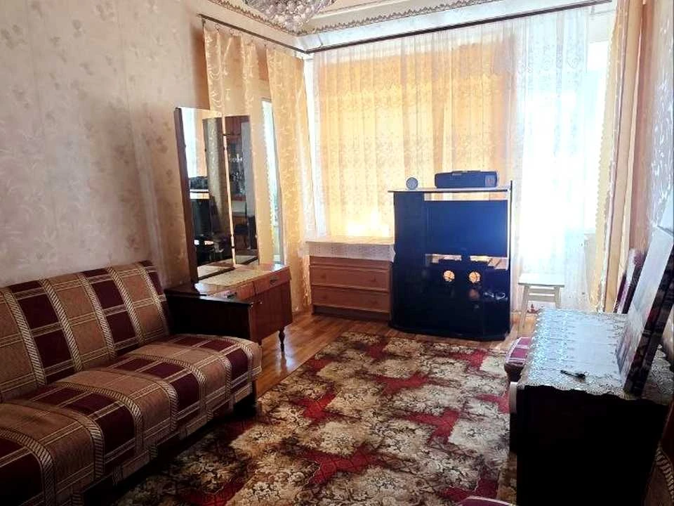 Apartment. Dnipro, Gostomelska St. (Kabardinska)