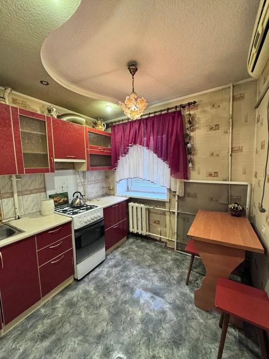 Продам однокомнатную кв. ул.Красная 20а
