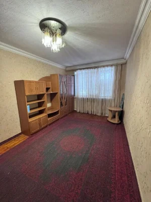 Продам однокомнатную кв. ул.Красная 20а