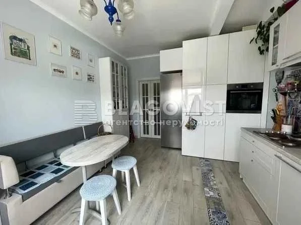 2-room apartment for sale at Pisarzhevsky Akademika, 8a, Yeniseys