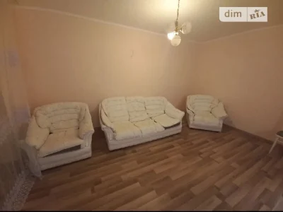 For sale 2-room apartment 72 sq. m. on Entuziastiv St. 43 • ID 3465