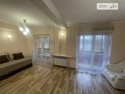 For sale 2-room apartment 72 sq. m. on Entuziastiv St. 43 • ID 3465