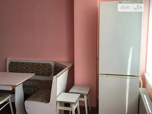 For sale 2-room apartment 72 sq. m. on Entuziastiv St. 43 • ID 3465