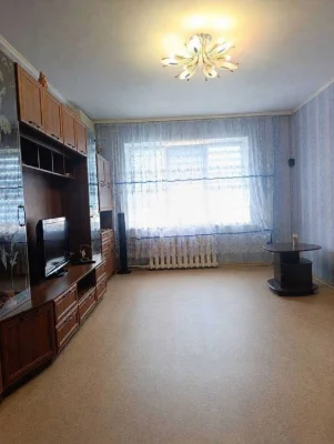 Selling 3-room apartment Peremogha-6, major renovation, furniture, appliances