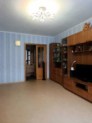 Selling 3-room apartment Peremogha-6, major renovation, furniture, appliances