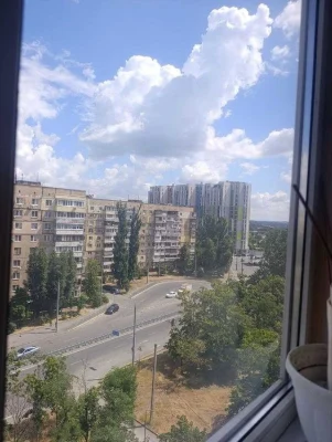 Selling 3-room apartment Peremogha-6, major renovation, furniture, appliances