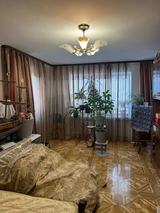 (5) Продам 3к квартиру на вул.Пирогова 4422