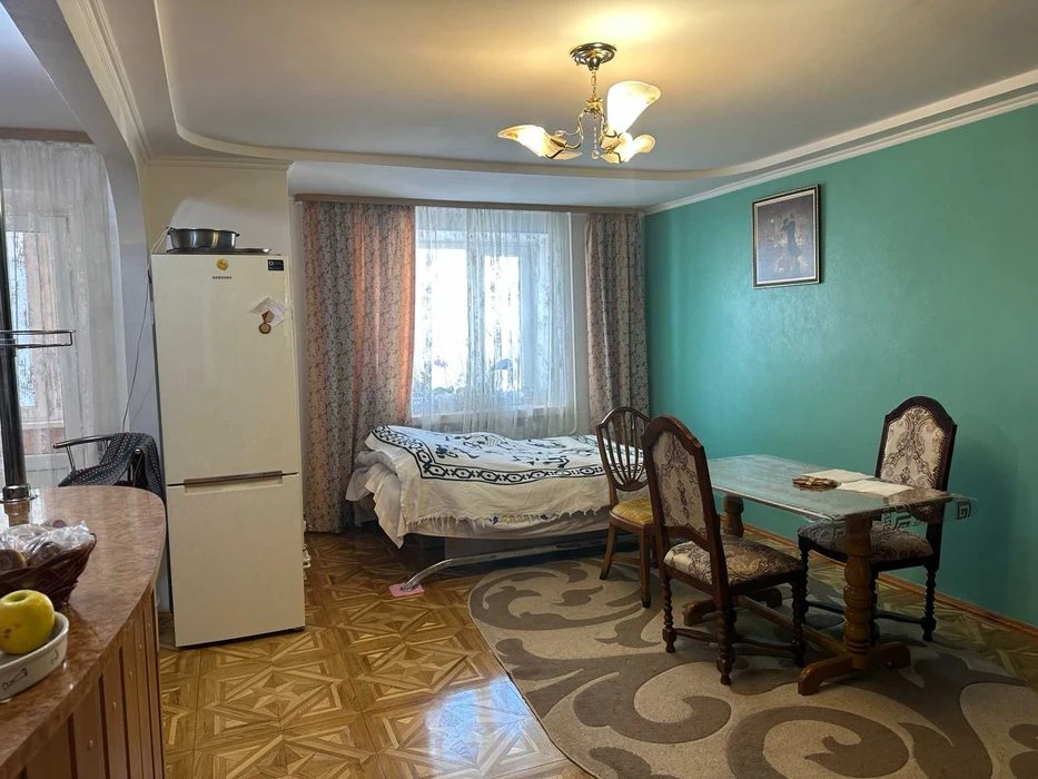(5) Продам 3к квартиру на вул.Пирогова 4422