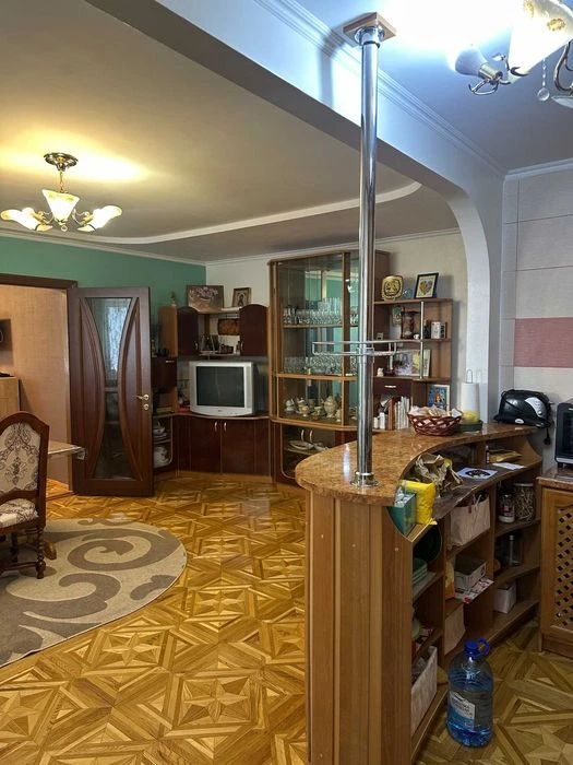 (5) Продам 3к квартиру на вул.Пирогова 4422