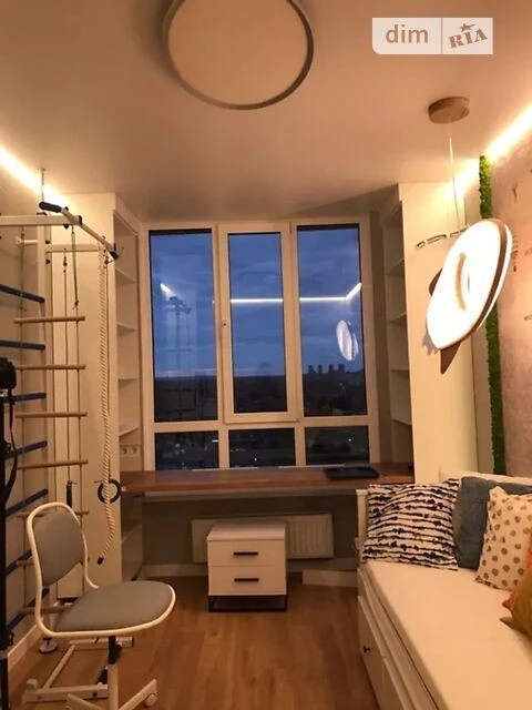 Sale of 3-room apartment 86 sq. m on Kakhovska Street 62A/7 • ID 346