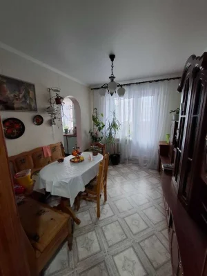 Продам 4-х комнатную квартиру на Добровольской госпрограмме.