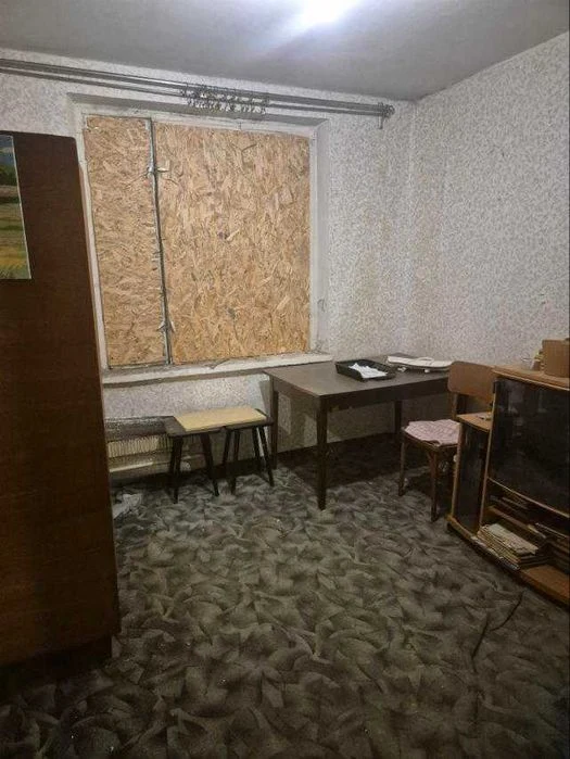 I will sell a 2-room apartment on Buchmy Street.