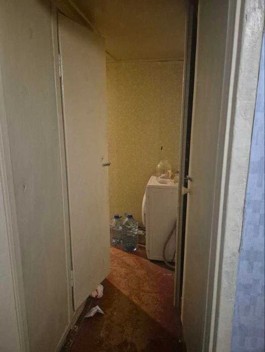 I will sell a 2-room apartment on Buchmy Street.