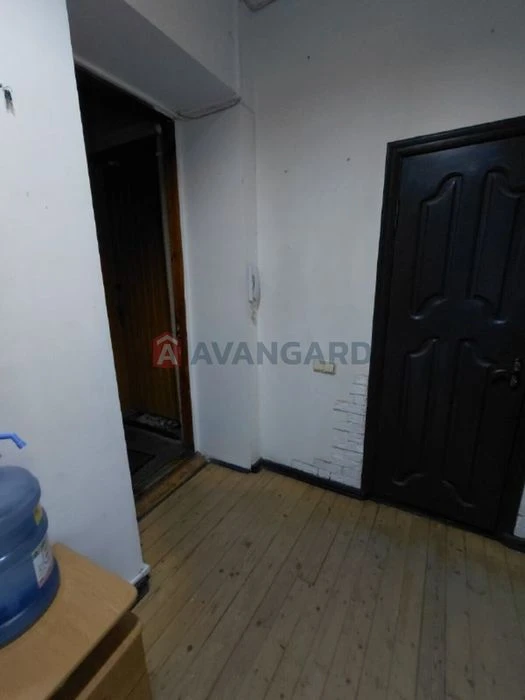 Sale of a 2-room full-length apartment in the city center (basement, c