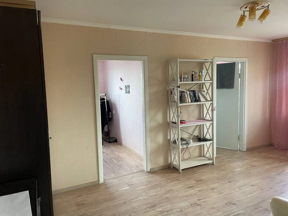 Продам 4х кімнатну квартиру в центрі міста