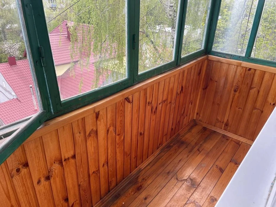 Продам 4х кімнатну квартиру в центрі міста