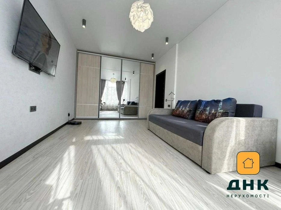 32 Жемчужина, Каманина 38 м² с ремонтом