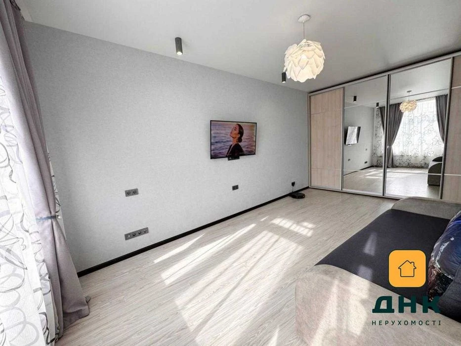 32 Жемчужина, Каманина 38 м² с ремонтом