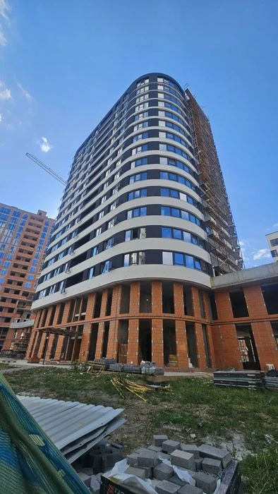 Продам 1 к квартиру Липські вежі під інвестицію