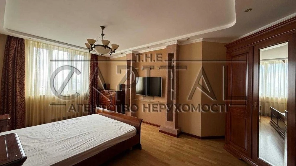 4-room 144m2 apartment for sale on Sribnokilska Street 1
