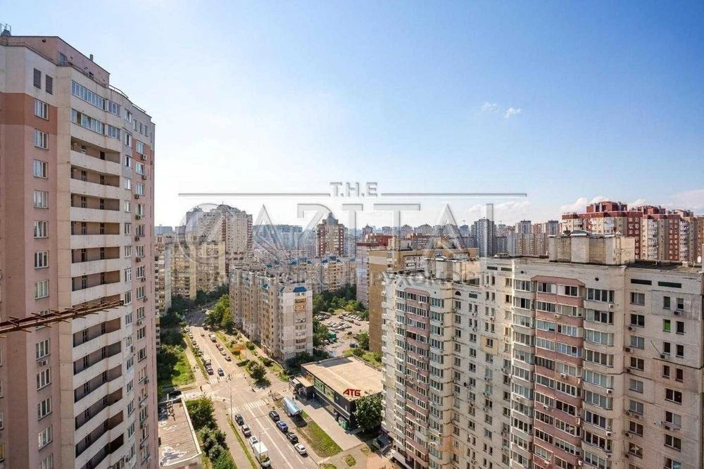 4-room 144m2 apartment for sale on Sribnokilska Street 1