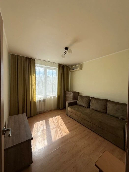 I will sell a 2-room apartment in the central part of the city, pr-t