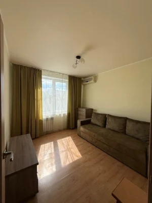 I will sell a 2-room apartment in the central part of the city, pr-t
