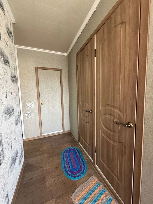 I will sell a 2-room apartment in the central part of the city, pr-t