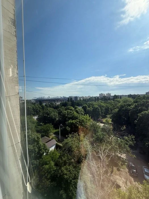 I will sell a 2-room apartment in the central part of the city, pr-t