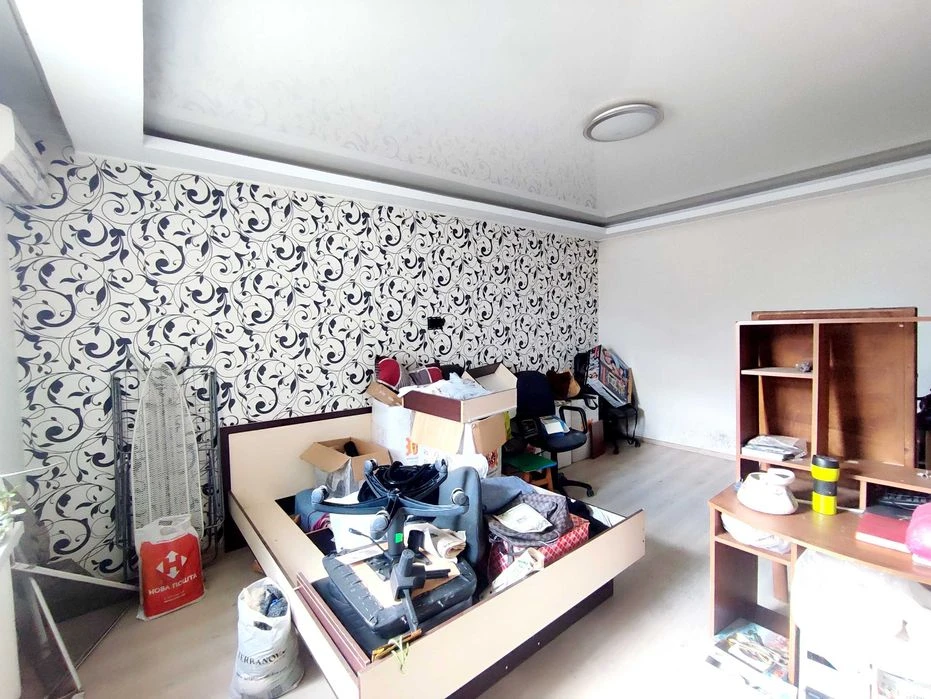 A two-story house on Slobodka with its own yard is for sale!