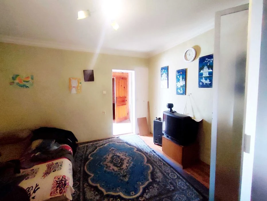 A two-story house on Slobodka with its own yard is for sale!