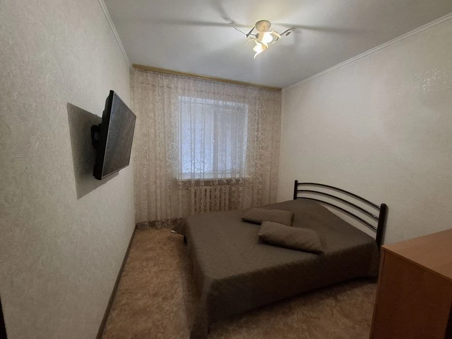 Продам 3 кімнатну квартиру Піски 4й південний