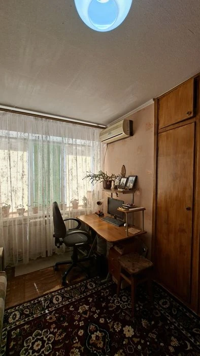 Продам 2х квартиру Школьная дом 6