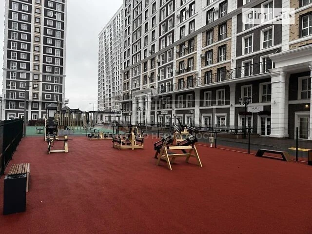 Sale of 1-room apartment 41 sq. m. on Mykhaylo Maksimovicha st. 24 •