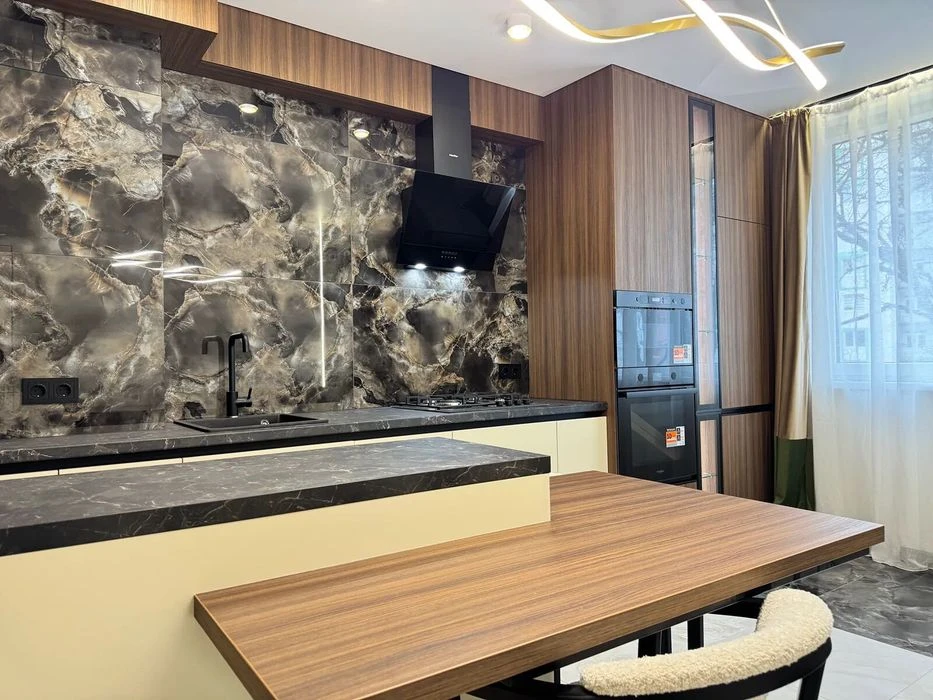 Елітна 1кім+кухня-студія біля парку Шевченка в ЖК Central Pa