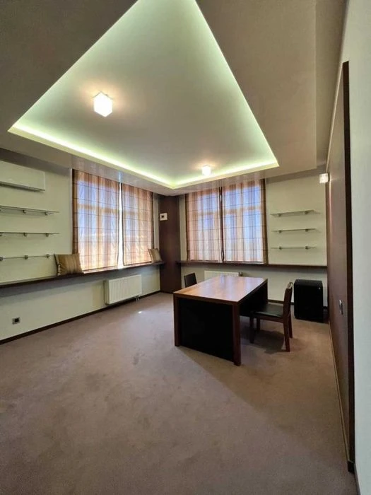 Продажа 3-к квартиры в ЖК Кукуруза, парк Победы