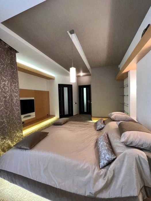 Продажа 3-к квартиры в ЖК Кукуруза, парк Победы