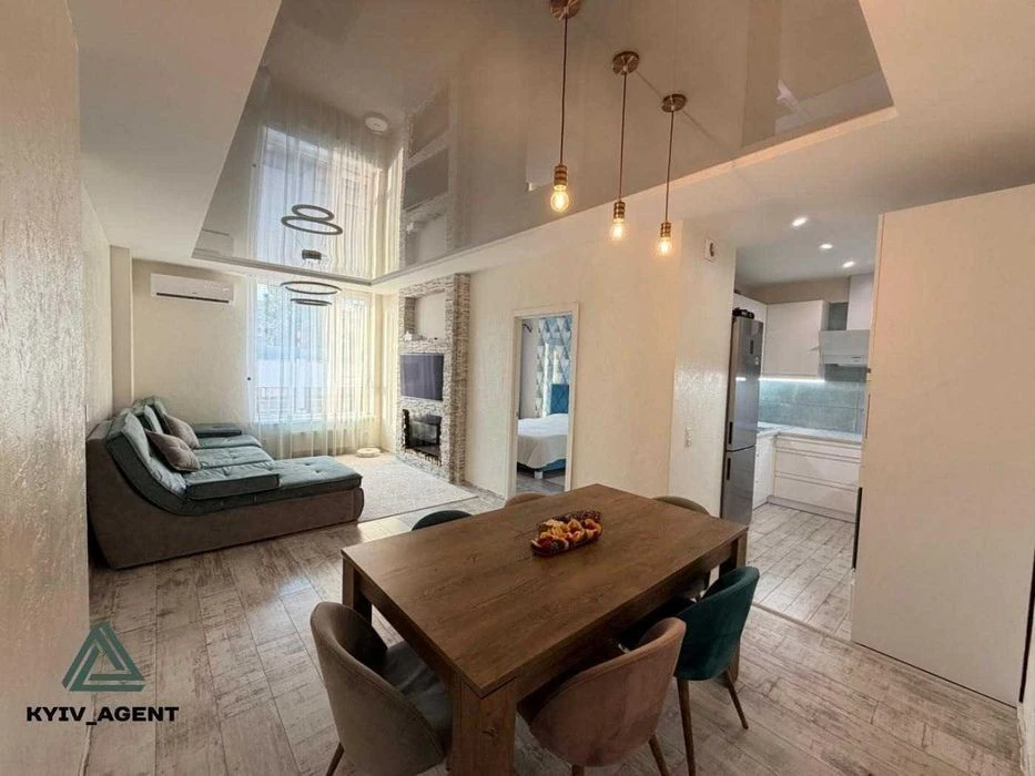 There is a VIDEO! 4-room residential complex Comfort Town! Ideal for a family!