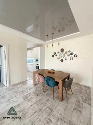 There is a VIDEO! 4-room residential complex Comfort Town! Ideal for a family!